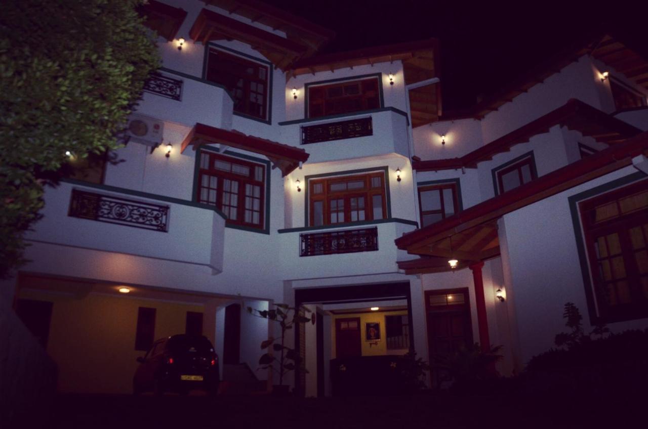 Hotel Mandakini Battaramulla Exteriér fotografie